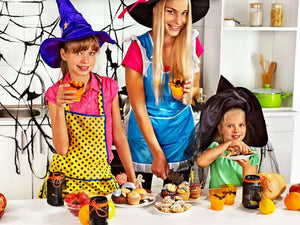 5 Water Based, Healthy Halloween Recipes For the Kid’s & Spooky Season!